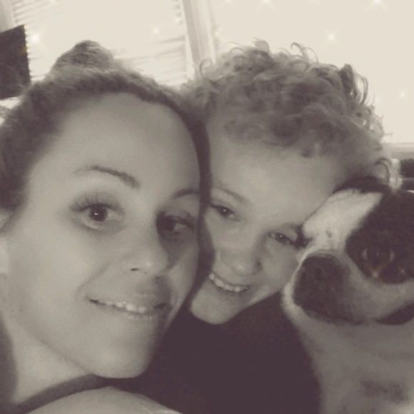 Meet your Posher, Jules - Picture 5 of 7